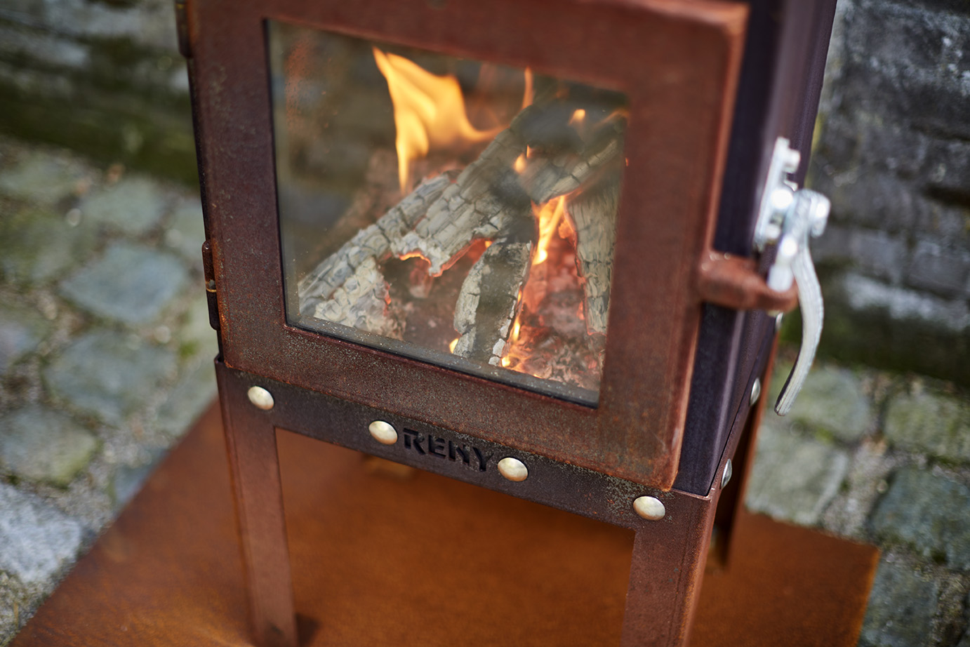 RB73 Piquia with 4 Legs