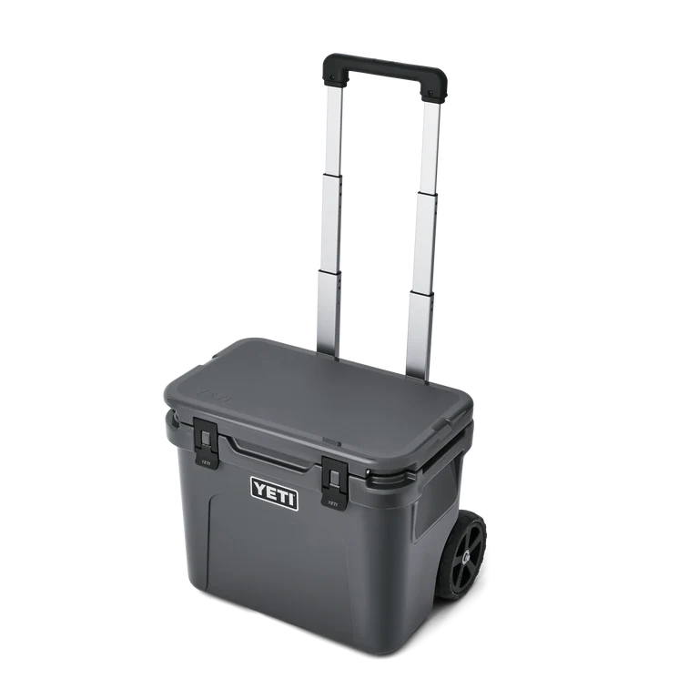 Yeti Roadie 32 Wheeled Hard Cooler Charcoal